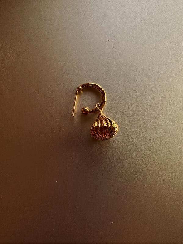24k gold stud earring