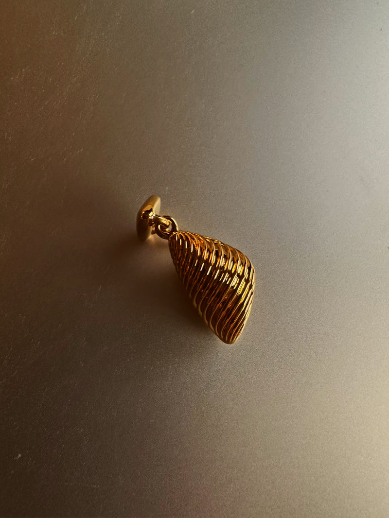 24k gold earring conchshell