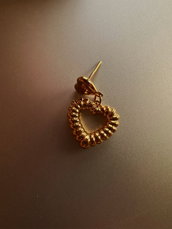 23k gold heart earring