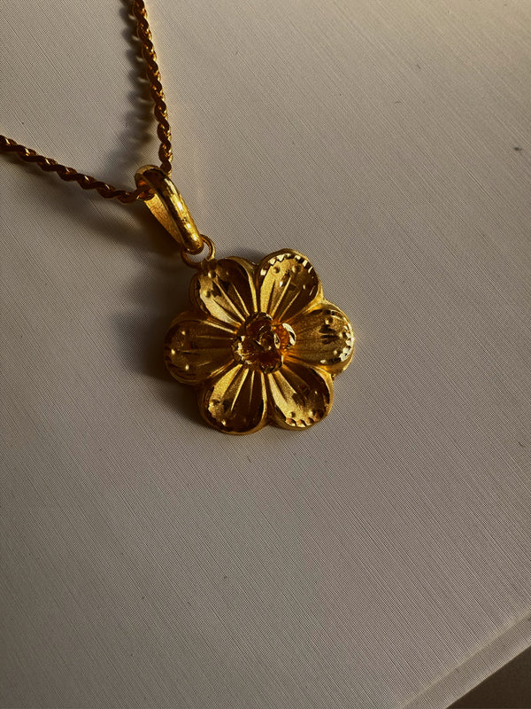 Flower 24k gold necklace