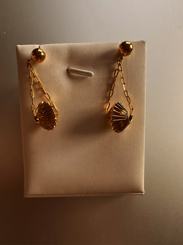 24k gold chain earring with charm