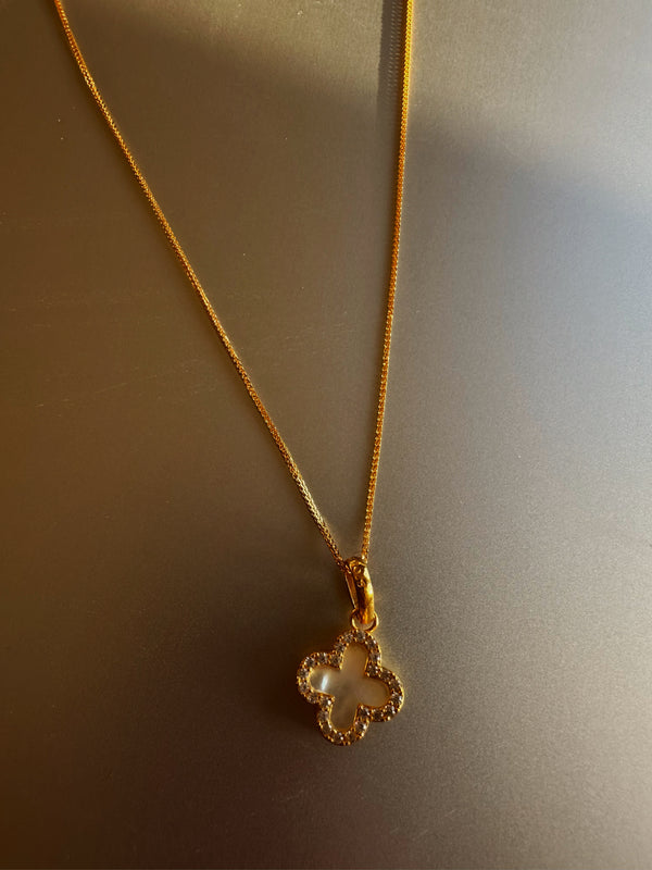 24k gold pearl necklace