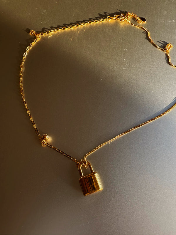 24k gold heart locket necklace