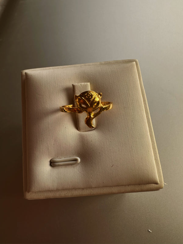 Small panther 24k gold ring