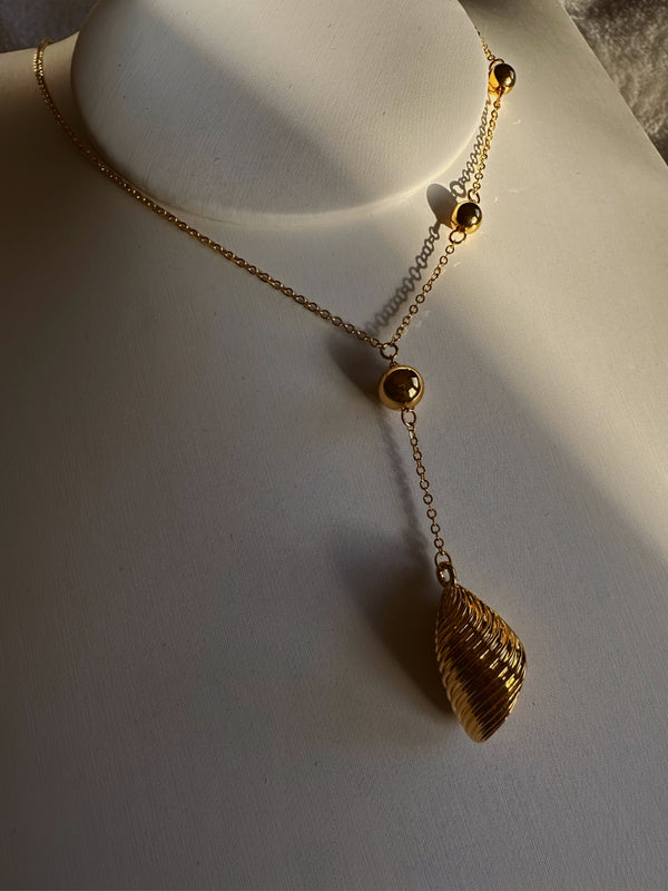 Conch shell 24k gold necklace
