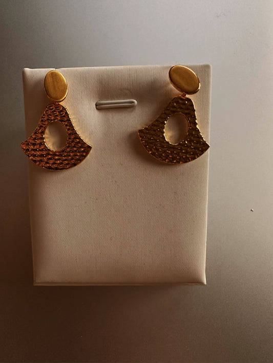 24k gold pattern earring