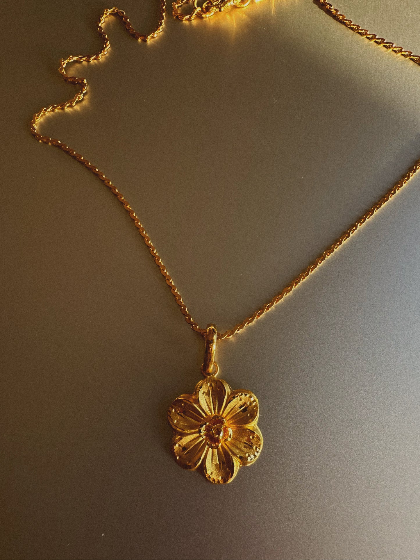 Flower 24k gold necklace