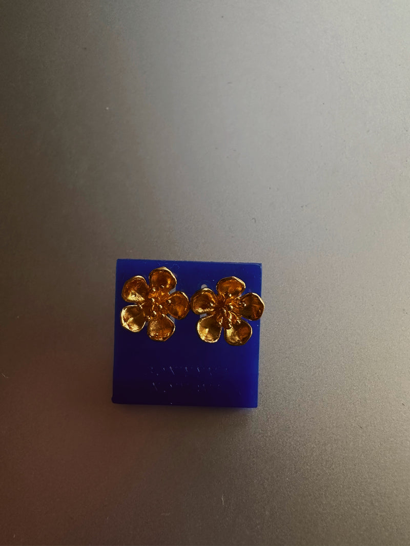 24k gold flower earrings