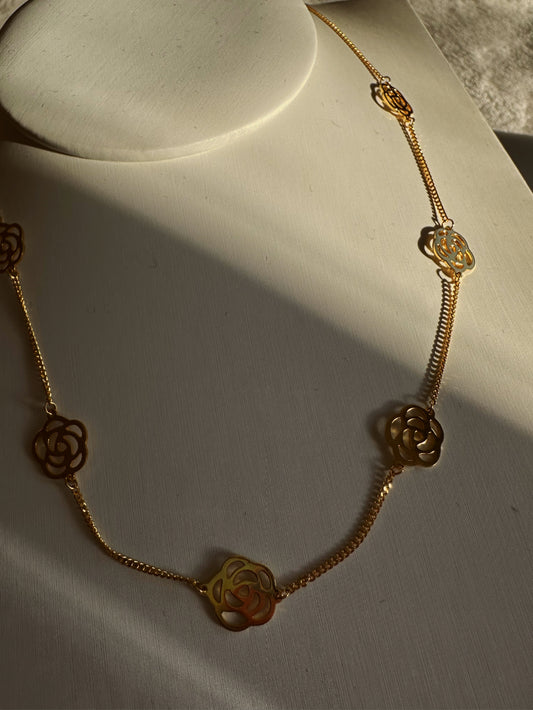 24k gold roses necklace