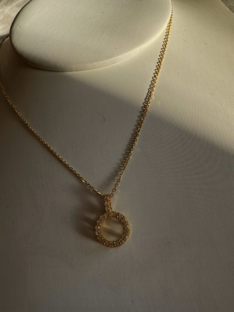 24k gold circle necklace