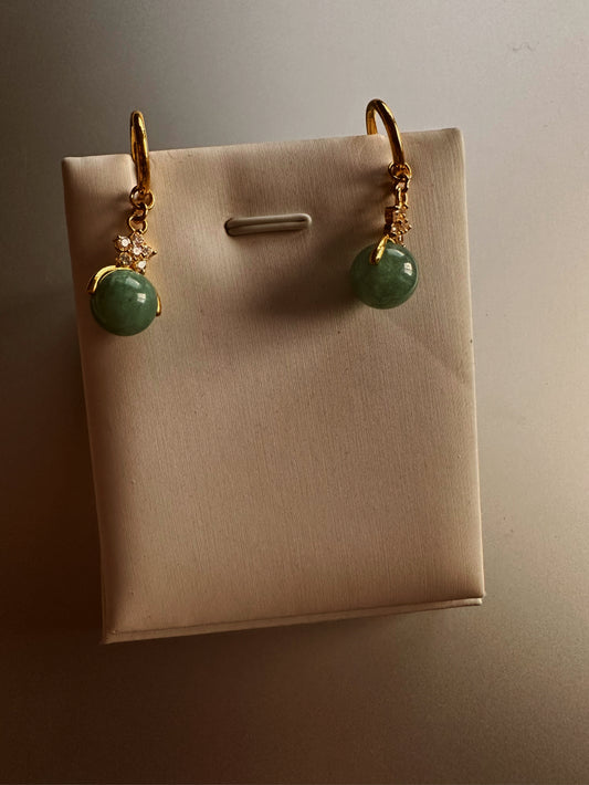 24k gold earrings with Jade stone