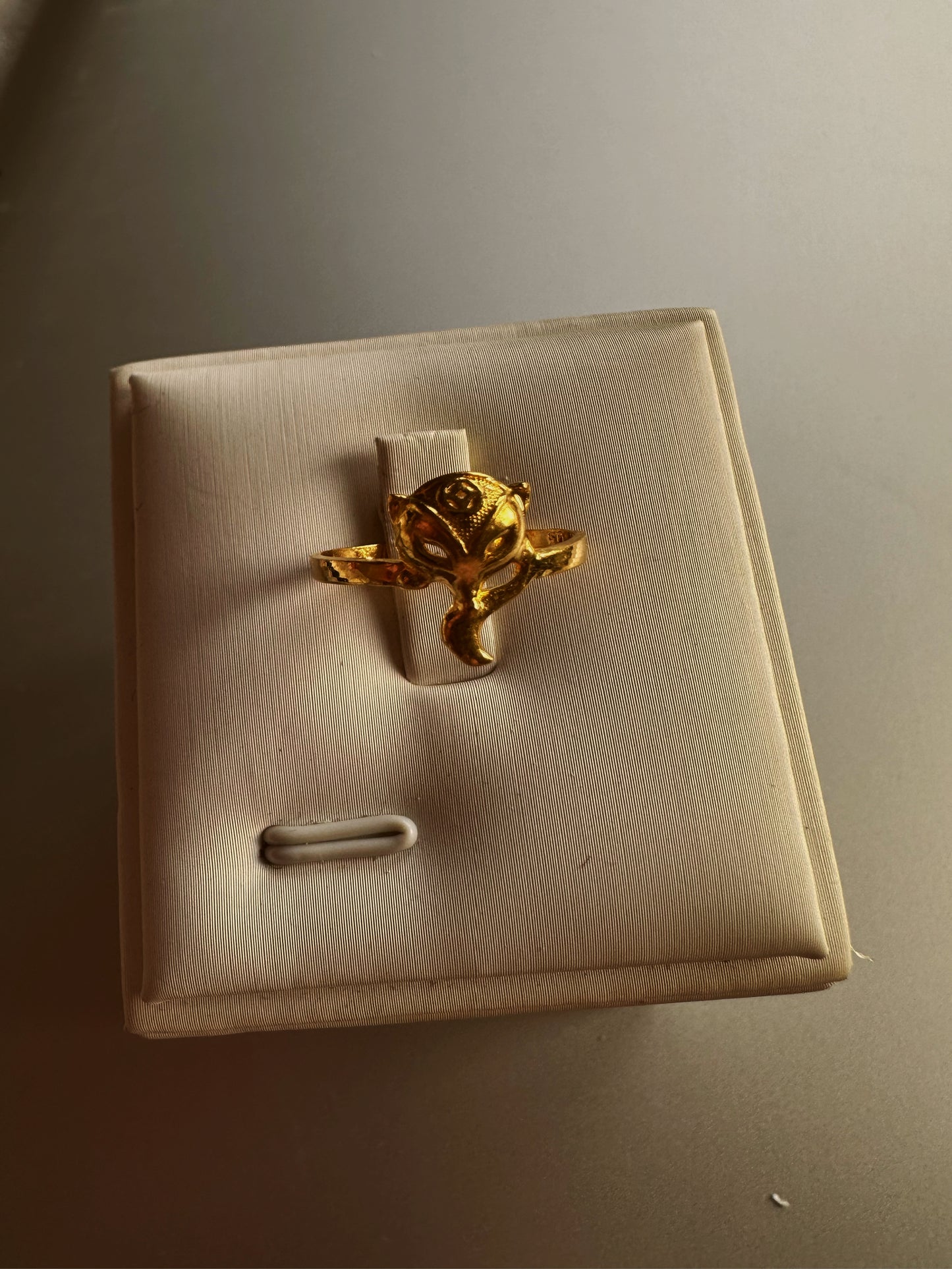 24k fox  gold ring